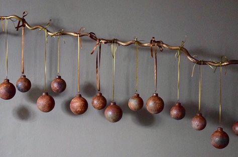 Christmas project: rusty baubles with a sprinkling of Saltwash magic - Jonathon Marc Mendes Brown Christmas Decorations, Salt Wash Paint, Dollar Tree Christmas Decor, Christmas Bling, Salt Wash, Plaid Christmas Decor, Antique Wax, Dollar Tree Christmas, How To Talk