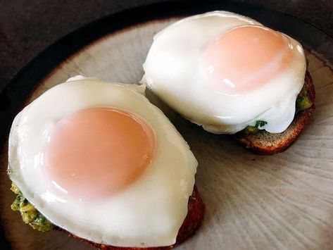 Air Fryer Trending Recipes Cooking Poached Eggs, Poached Eggs On Toast, Poached Egg Recipe, Air Fry Recipes, Poached Egg, Trending Recipes, Air Fryer Recipes Easy, Toast Recipes, Poached Eggs