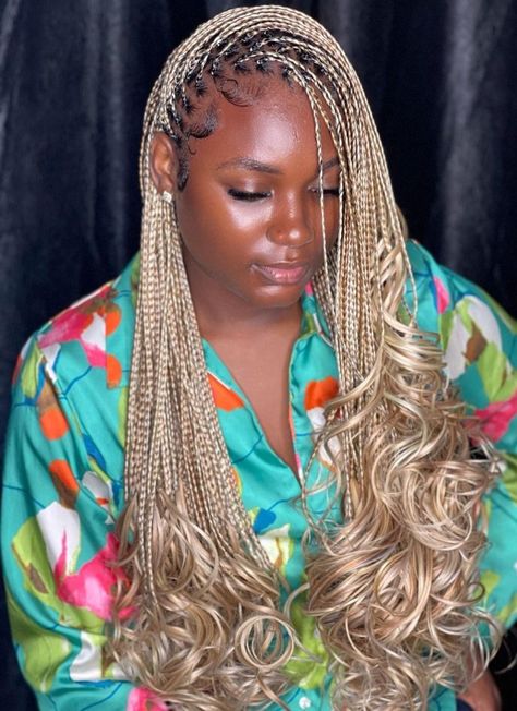 Blonde Braids French Curls, French Curls Braids Blonde, French Curly Braids, Braids With Curls Hairstyles, Modern Braids, Range Accessories, December Vibes, Cornrows Natural, Curled Hair With Braid