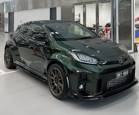 Prius Custom, Toyota Gr Yaris, Gr Yaris, Bronze Wheels, Midnight Green, Hot Hatch, Toyota Vios, Racing Green, Classic Sports Cars