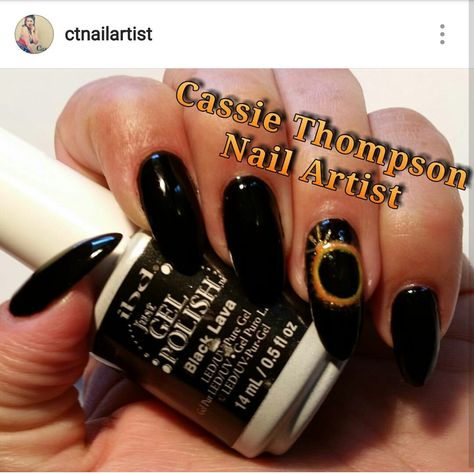 #totality #solareclipse #solareclipse2017 gel enhancements and nail art by Cassie Thompson nail artist of Vancouver WA Follow me on Instagram @ctnailartist Solar Eclipse Nails Design, Eclipse Nails Design, Solar Eclipse Nail Art, Eclipse Nail Art, Solar Eclipse Nails, Eclipse Nails, Eclipse Party, 2024 Eclipse, Solar Eclipse 2017