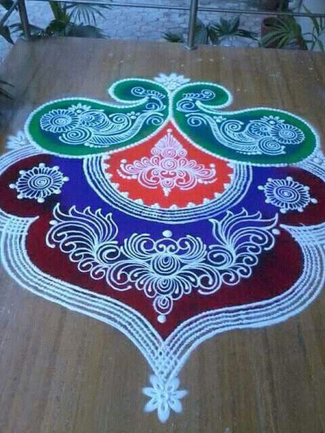 Rangoli Designs For Competition, Indian Rangoli Designs, Easy Rangoli Designs Videos, Rangoli Designs Photos, Rangoli Designs Simple Diwali, Easy Rangoli Designs Diwali, Rangoli Side Designs, Home Improvement Ideas, Rangoli Designs Latest