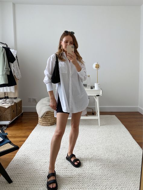 Oversize poplin shirt curated on LTK Dad Sandals Outfit, Chunky Sandals Outfit, Black Sandals Outfit, Sandal Outfits, Sandals Outfit Summer, Oversized Poplin Shirt, Dad Sandals, Chique Outfit, Sandals Outfit