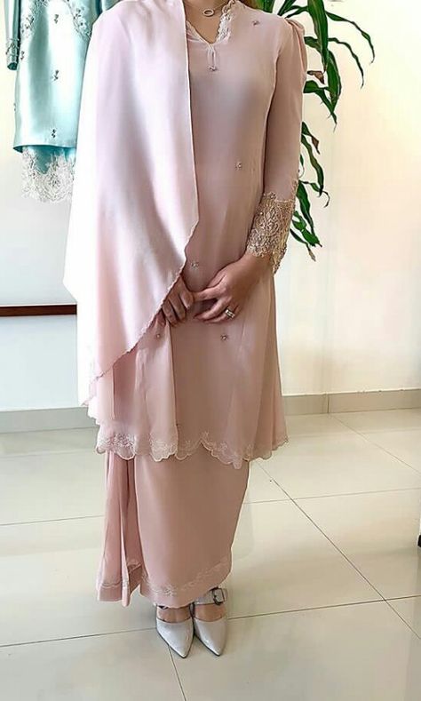 Nikah Inspiration, Malay Wedding Dress, Raya 2023, Eid Outfit Ideas, Sweet Wedding Dresses, Kurung Modern, Baju Kahwin, Nikah Outfit, Nikah Dress