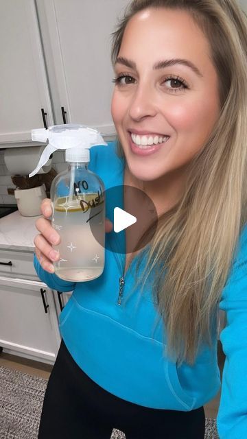 Heather Rhodes on Instagram: "Save for later & share with others! Dust free home….well dust free furniture, you still have to vacuum your floors, & maintain monthly. Remember, cleaning is nothing but maintenance! My FAVE cleaning solution for dusting; 2 cups water, 1/4 cup white cleaning vinegar, 1 tbsp olive oil, & 1 drop of Dawn Dish Soap! Shake & spray! This solution repels the dust to the ground rather than sticking to your furniture! Try it out, & thank me later! Love you! Have you tried it yet?" Dust Free Home, Hostess Tips, Homemade Febreze, Cleaning Vinegar, Dusting Spray, Easy Care Hairstyles, Diy Cleaning Products Recipes, House Smell Good, Homemade Cleaning