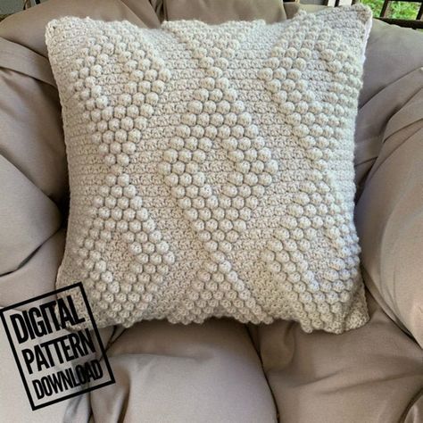 Vintage Crochet Pillow Patterns, Throw Pillow Crochet, Crochet Pillow Case Pattern, Crochet Farmhouse, Crochet Cushion Covers, Pillow Cover Crochet Pattern, Pillow Crochet Pattern, Crochet Pillow Patterns Free, Crochet Pillow Cases