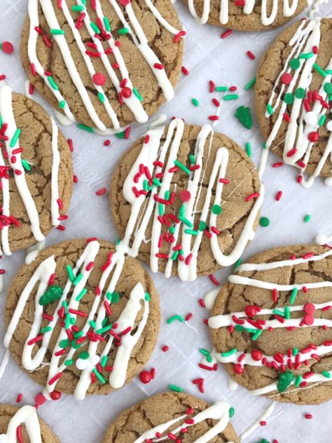 Christmas Gingerdoodle Cookies Pudding Cream Pie, Gingerdoodle Cookies, Gingersnap Cookies Chewy, The Best Christmas Cookies, Gingersnap Cookies, Cinnamon Roll Muffins, Christmas Sweet Treats, Snickerdoodle Cookie, Crispy Cookies