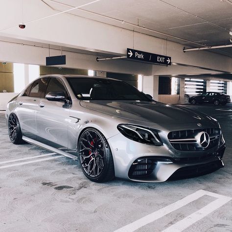 Mercedes E63 S AMG dropped on Vossen Wheels by @caliwheels #carlifestyle Edited by @carlifestyle E63s Amg, 4 Door Sports Cars, Luxury Cars Mercedes, Mercedes E63, Mercedes Auto, Mercedes Benz E63, Mercedes Benz E63 Amg, Jaguar Xjr, مرسيدس بنز