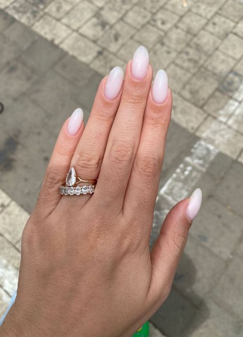 Milky White Oval Acrylic Nails, Glossy Milky White Nails, White Bubble Bath Nails, Milky White Nails Round, Milky Pink White Nails, Short Almond Milky White Nails, Pale White Nails, Milky White Oval Nails, Milky White Dip Nails