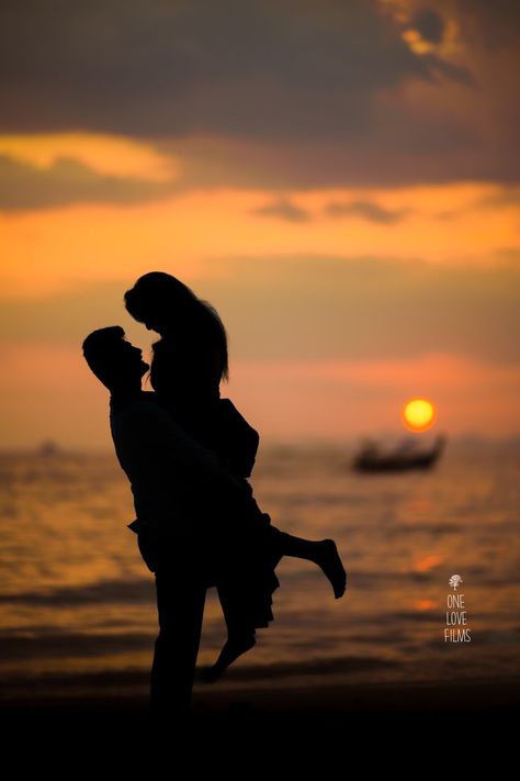 Sunset Couple Photography, Couple Pic Hd, Best Love Pics, Cute Owls Wallpaper, Beach Photo Session, Couple Silhouette, Sky Photography Nature, Pre Wedding Poses, Couple Pose