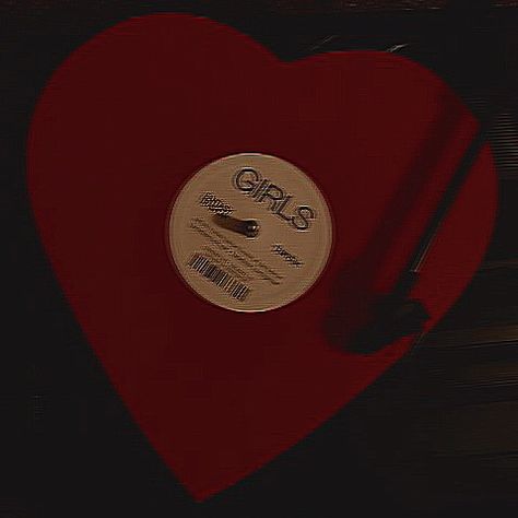 Red 50s Aesthetic, Dark Red And Cream Aesthetic, Dark Red Heart Aesthetic, Red 2000s Aesthetic, Retro Red Aesthetic, Red Music Aesthetic, Heart Shaped Guitar, Real Coquette, Heart Guitar