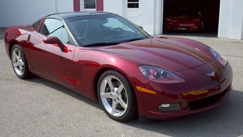 2006 Chevy Corvette in Maroon 2006 Corvette, Charger Hellcat, Corvette C6, Nice Cars, Chevy Corvette, Car Culture, Dream Car, Chevrolet Corvette, Car Collection