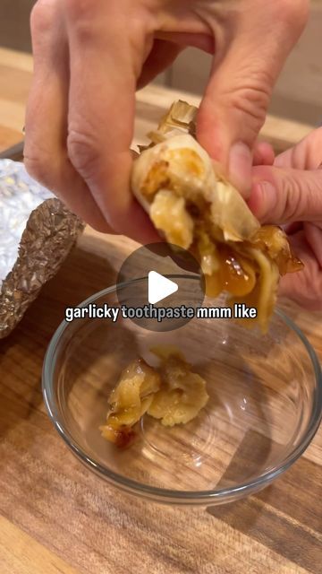 Chefsmartypants on Instagram: "If you have some extra bulbs of garlic, roast them! 🧄 

More in-depth cooking tips and recipes on my Substack. Link in bio to read and subscribe! 

#garlic #garlicbutter #garlicbulbs #cooking #cookingtips" How To Roast Garlic, Roasted Garlic Recipes, Roasted Garlic Cloves, Garlic Bulb, Cooking School, Garlic Parmesan, Garlic Butter, Roasted Garlic, Garlic Cloves