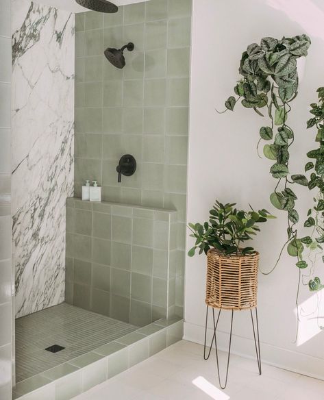 10 Ways to Create a Relaxing Oasis in Your Master Bathroom Green Tiles, Bathroom Oasis, Dream Interior, Shower Floor Tile, Fireclay Tile, Bathroom Inspiration Decor, Upstairs Bathrooms, Bathroom Spa, Green Tile