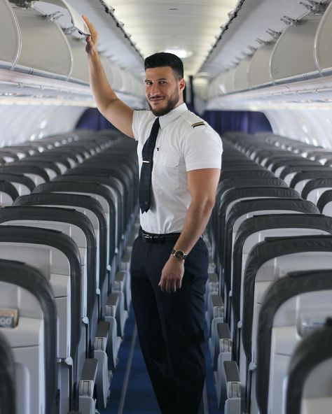 From @pumpingsteward http://bit.ly/2qRxQbM MOMENTUM plain and simple: I love my job . . . #flightattendant #lufthansaairlines #globetrotter #crewlove #blogger #horiznstudios #lufthansacrew #crewies #crewlife #wanderlust #flugbegleiter #cabincrew #uniform #空姐 #bloggerstyle #travelblog #crewie #cabincrewlife #aviator #aviator #avgeek #globetrotter #travelphotography #crewiser #aflyguyscabincrewlounge #frankfurtairport #miami #miamibeach #miamilife #a380 charmingcrew YesLufthansa crewiser Emirates Cabin Crew, Frankfurt Airport, Flight Attendant Life, Fly Guy, Miami Life, I Love My Job, T B, Men In Uniform, Cabin Crew