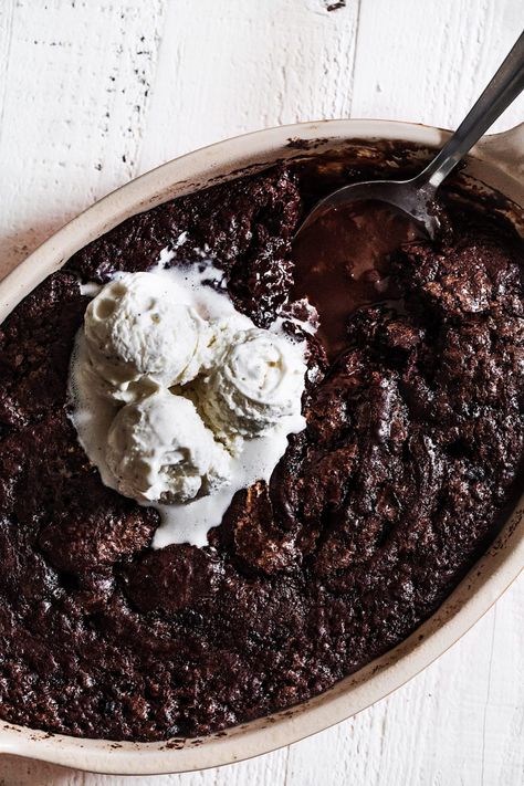 Molten Chocolate Cobbler - My Kitchen Little Liquid Chocolate, Brownie Pudding, Self Saucing Pudding, Chocolate Cobbler, Molten Chocolate Lava Cake, Date Night Recipes, Chocolate Crust, Molten Chocolate, Baking Fun