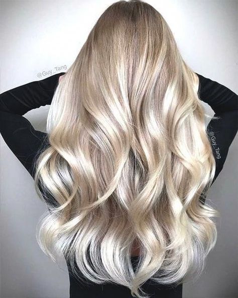 Champagne Blond, Champagne Blonde Hair, Champagne Hair, Warm Blonde Hair, Hair Change, Medium Blonde Hair, Balayage Blond, Blonde Balayage Highlights, Quick Hair