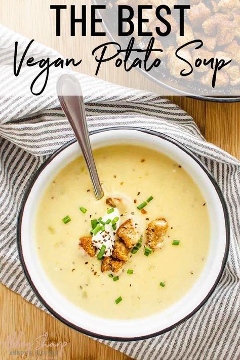 Onion Potato Soup, Classic Potato Soup Recipe, Classic Potato Soup, Potato Roasted, Vegan Potato Soup, Potatoes Easy, Quick Healthy Lunch, Recipe Soup, Garlic Soup