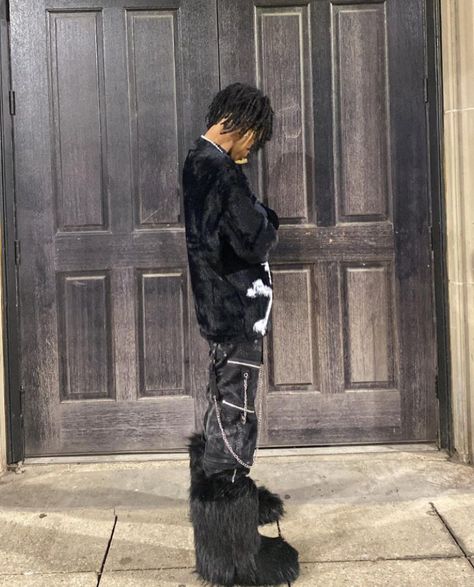 Trenton Core, Fur Boots Outfit, Snow Boots Outfit, Calm Fits, Fur Outfit, Boots Men Outfit, Boots Outfit Men, Streetwear Inspo, Street Fashion Men Streetwear