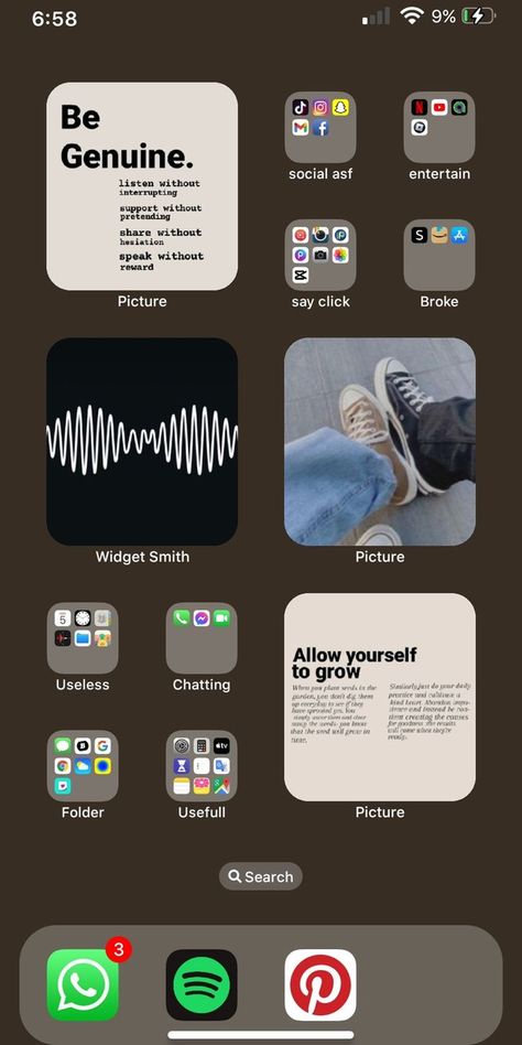 How To Organize My Apps On My Phone, Ios Home Screen Ideas Simple, Home Screen Organization Ideas, Iphone Layout Homescreen Ideas Aesthetic, Iphone Organization Screens, Homescreen Organization Iphone, Iphone Aesthetic Organization, Iphone Organization Homescreen, Homescreen Ideas Aesthetic