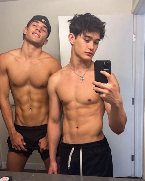 Hot Guys | A Great Looking Guy Every Day | Page 15 ماثيو ماكونهي, Men Abs, Cute White Guys, Aesthetic Guys, Attractive Guys, Shirtless Men, Pretty Men, Male Body, Every Day