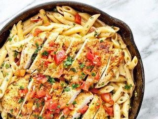 Southwest Chicken Alfredo, Taco Alfredo, Creamy Southwest Chicken, Chicken Casseroles, 5 Ingredient Dinners, Chicken Dishes Easy, Southwest Chicken, Taco Pasta, Penny Pincher