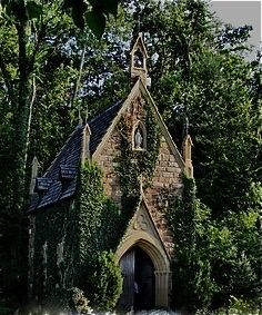 Jane came upon an old stone chapel in the woods...she was curious, so she opened the heavy wooden door and walked in...passage from the book Jane Eyre At Cranbridge Old Country Churches, Take Me To Church, Old Churches, Country Church, Cathedral Church, Church Architecture, Church Building, Sacred Places, Old Church