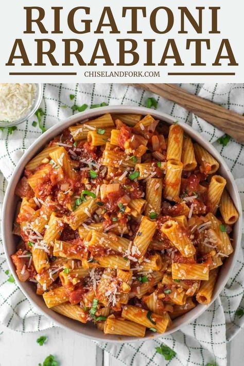 Spicy Bolognese Pasta, Pasta And Red Sauce Recipes, Delicious Pasta Dishes, Arribita Sauce Recipe, Easy Rigatoni Recipes, Rigatoni Arrabiata, Fancy Pasta Dishes, Tuscan Rigatoni, Italian Casserole Recipes