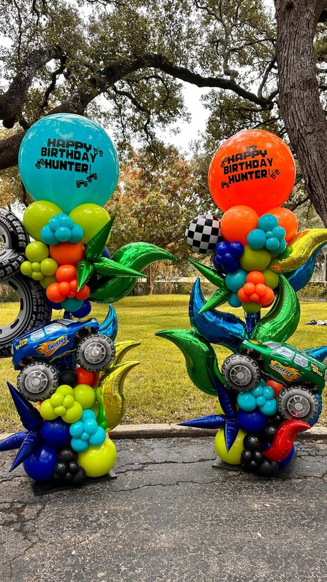 🛻Luxe Crazy Towers & Luxe Bubble 🛻 | Instagram Crazy Tower Balloon, Balloons Columns, Monster Truck Theme, Balloons Bouquet, Balloon Stand, Balloon Tower, Celebration Balloons, Truck Theme, Balloon Ideas