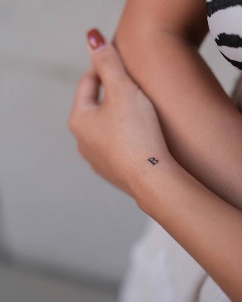 B Tatoos Alphabet, Initial On Wrist Tattoo, Small B Tattoo, B Letter Tattoo, Cute Initial Tattoos, Tattoo On The Side, Letter B Tattoo, Small Letter Tattoo, Women's Tattoos