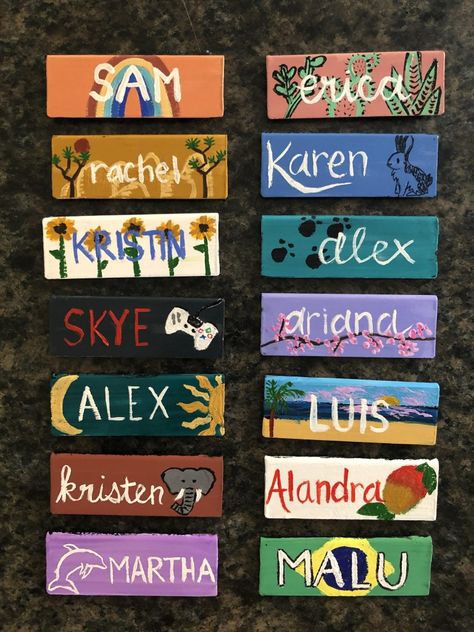 Nametag Ideas Aesthetic, Nametags Ideas, Cute Name Tag Ideas, Starbucks Name Tags Ideas, Nametag Aesthetic Design, Starbucks Nametags Art, Name Tag Design Ideas, Starbucks Nametags, Starbucks Decor