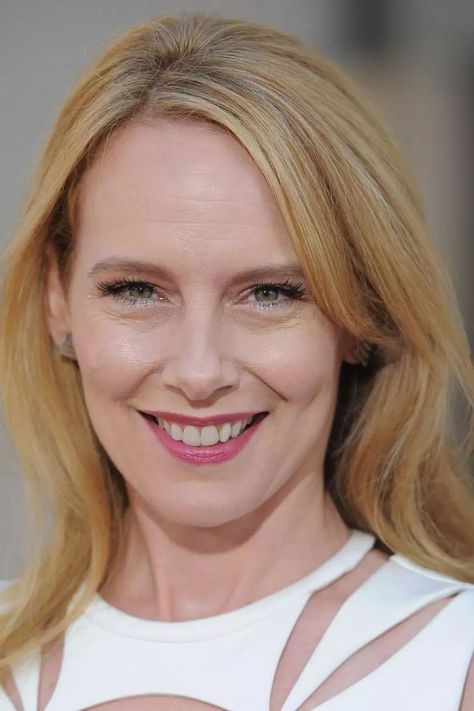 Holly Flax, Amy Ryan, Names Starting With A, Bonito