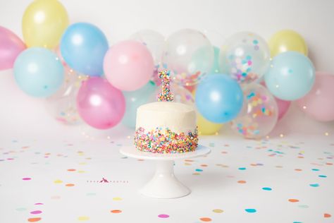 Confetti. Pastel Cake Smash, Confetti Theme, Cake Smash Theme, Cake Smash Pictures, 1st Birthday Girl Decorations, Smash Cake Girl, Baby Cake Smash, 1st Birthday Pictures, 1st Birthday Photoshoot