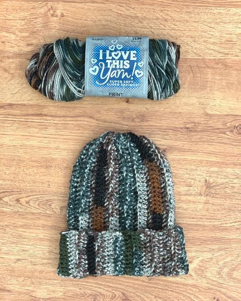 Maria Garay Cordero on Instagram: “I made this quick camo hat using #ilovethisyarn and I really do love this yarn. It’s soft and easy to work with. . . .  #crochet #croche…” Camo Hat, Crochet Bows, Army Strong, Spinning Yarn, I Love This Yarn, Camo Hats, Crochet Beanie, Crochet Braids, Do Love