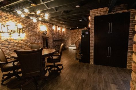 Steampunk Basement, Basement Themes, Barbershop Ideas, Steampunk Man, Dream Basement, Man Cave Basement, Barber Shop, Game Room, Man Cave