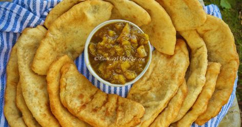 Trinidad Aloo (Potato) Pie Pepper Roti, Aloo Pie, Basic Pancake Recipe, Creole Food, Basic Pancakes, Curry Stew, Scallion Pancakes, Indian Foods, Diwali Sweets