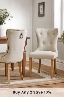 Classic Dining Room Design, Dining Room Decor Traditional, Cream Dining Chairs, Wooden Chargers, Cozy Forest, Tree Fairy, Luxury Dining Chair, House Dining Room, Velvet Fabrics