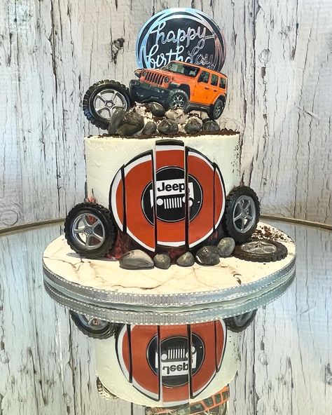 Jeep Birthday Cake For Men, Jeep Cakes For Men, Off Road Cake, Pastel Jeep, Jeep Birthday Cake, Car Cakes For Men, Jeep Drawing, Jeep Cake, Cars Theme Cake