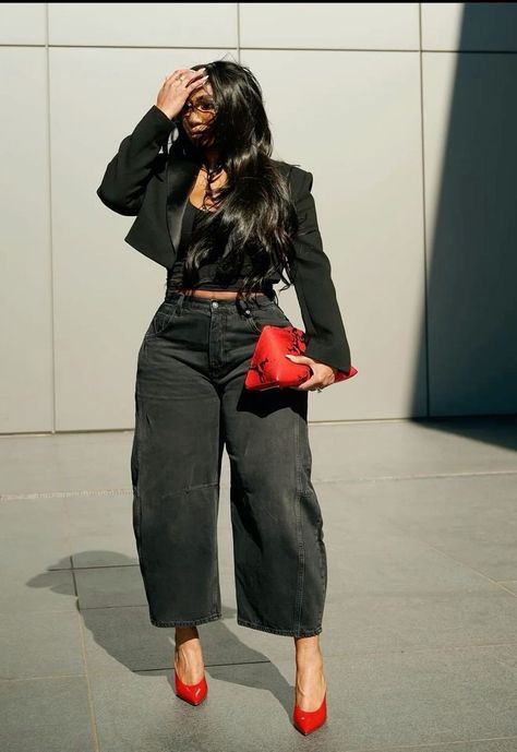 All Black Brunch Outfit, Classy Date Night Outfit Black Woman, Mom Jeans Styling, Curvy Date Night Outfit, Baddie Era, Jeans Styling, Creative Outfits, Church Fits, Black Mom Jeans