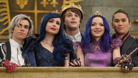 Cheyenne Jackson, Disney Channel Movies, Disney Channel Descendants, Disney Descendants 3, Descendants Cast, Anne Mcclain, Descendants 3, The Descendants, Thomas Doherty