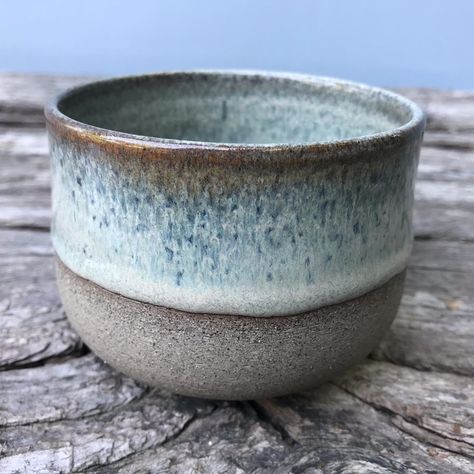 Michelle van Andel on Instagram: “Glazed with Amaco potter’s choice toasted sage over iron lustre. Clay body is Sibelco WMS 2002GG. Toasted sage again, but I love what that…” Ceramic Glaze Ideas, Kitchen Ceramics, Pottery Glaze Ideas, Stoneware Glazes, Ceramic Pinch Pots, Color Tiles, Amaco Glazes, Glaze Combinations, Ceramic Glaze Recipes