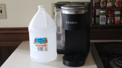 How to descale a Keurig with vinegar Cleaning Keurig With Vinegar, Descale Keurig, Keurig Cleaning, Extra Large Coffee Mugs, Happy Belly, Keurig Coffee Makers, Keurig Coffee, Best Coffee Maker, Single Serve Coffee