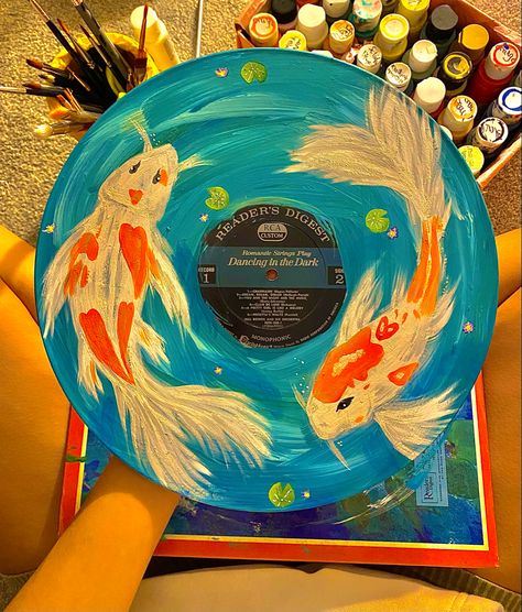 Painted Records, Koi Painting, Record Painting, Painting Glass Jars, Wood Painting Art, Vinyl Record Art, Sorority Paddles, Record Art, Fish Painting