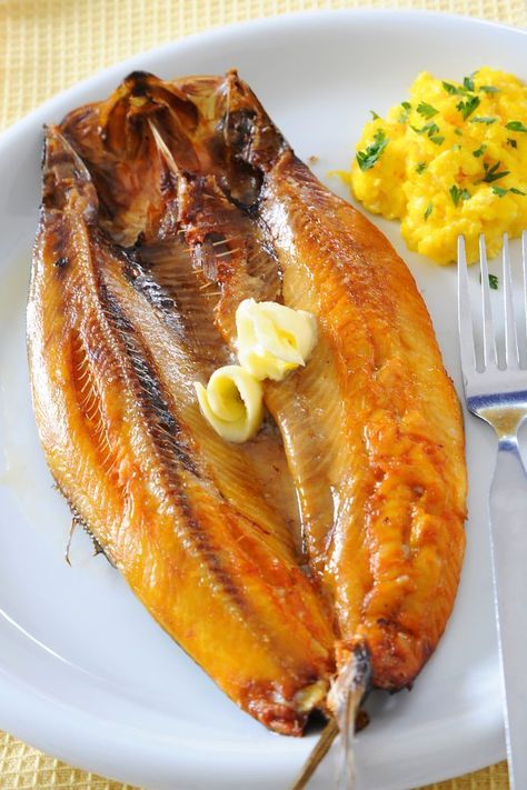 Smoked Herring, Barbecue Fish, Smoked Shrimp, Bbq Fish, Grilled Seafood Recipes, Tea Time Food, Best Seafood Recipes, Grilled Seafood, Smoked Fish