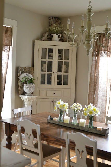 Winter Table Decor, Beautiful Dining Rooms, Elegant Dining Room, Farmhouse Dining Room, Cool Ideas, Room Decorations, Elegant Dining, Farmhouse Dining, Dining Room Design