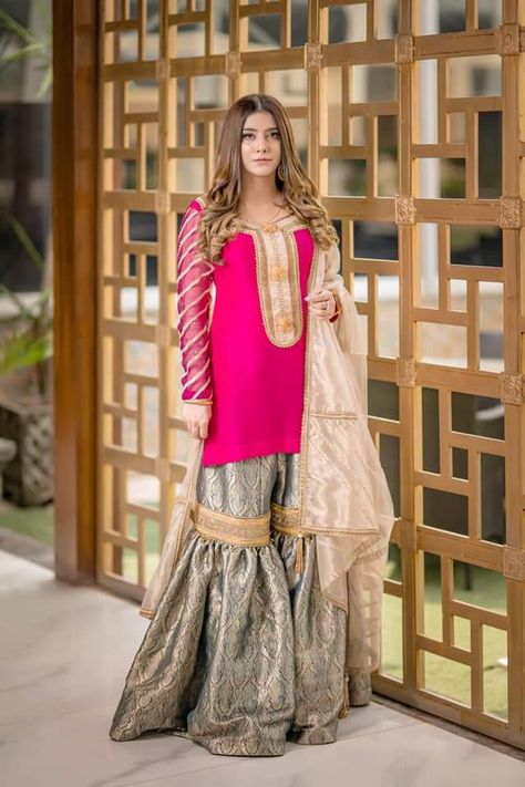 Brocade Gharara Designs, Banarsi Gharara Designs, Garara Design, Gharara Dress, Brocade Dupatta, Dabka Embroidery, Gharara Designs, Designer Sharara, Custom Design Dress