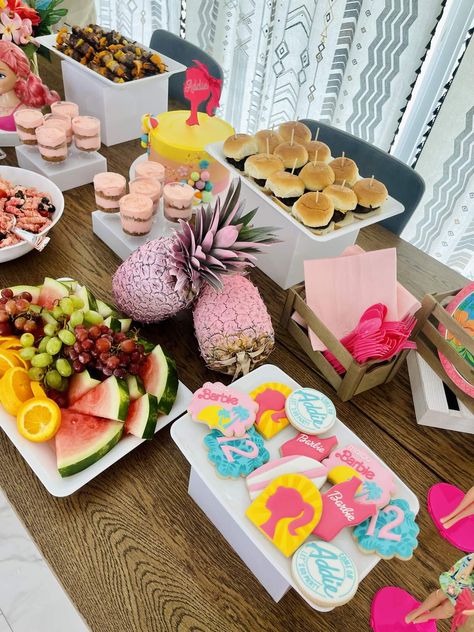 Addie’s Malibu Barbie Party  | CatchMyParty.com Barbie Birthday Party Ideas, Barbie Pool Party, Birthday Barbie, Beach Birthday Party, Barbie Birthday Party, Barbie Theme, Tropical Pool, Beach Birthday, Malibu Barbie