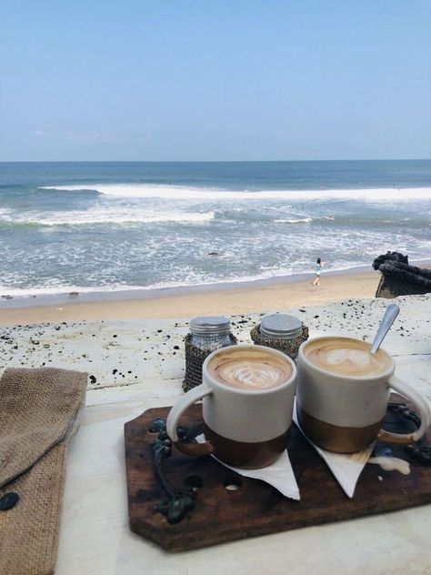 Pretty Coffee, Coffee Heart, I Love The Beach, Royal Life, Coffee Photography, Good Morning Coffee, Coffee Cafe, Coffee Love, Ubud