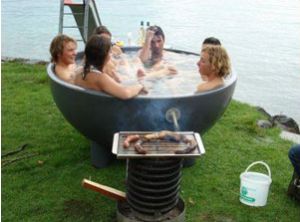 grill tub Outdoor Hot Tub, Diy Hot Tub, Outdoor Tub, Outdoor Baths, Pool Heater, Stock Tank, Hot Tub Outdoor, Machine Shop, Outdoor Wood