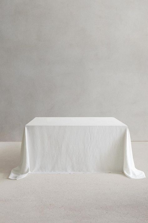 Dining Room Tablecloth, Original Aesthetic, Vincent Van Duysen, White Table Cloth, Draped Fabric, Clean Laundry, Zara Home, Table Style, Linen Tablecloth